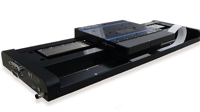 Tische mit magnetischem Linearmotor