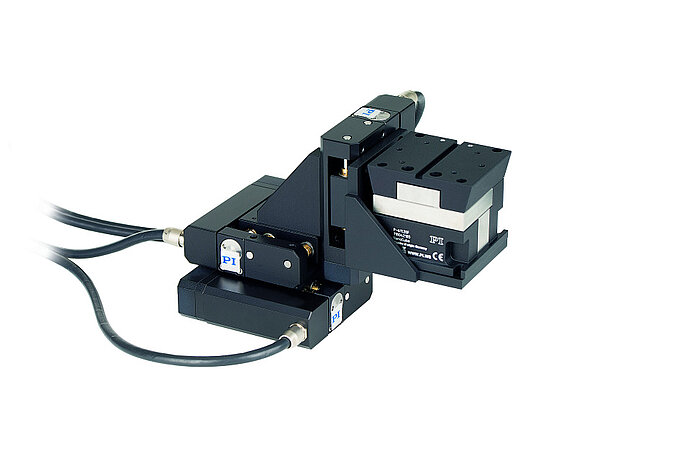 F-131 Leistungsfähiges Faserjustage-System