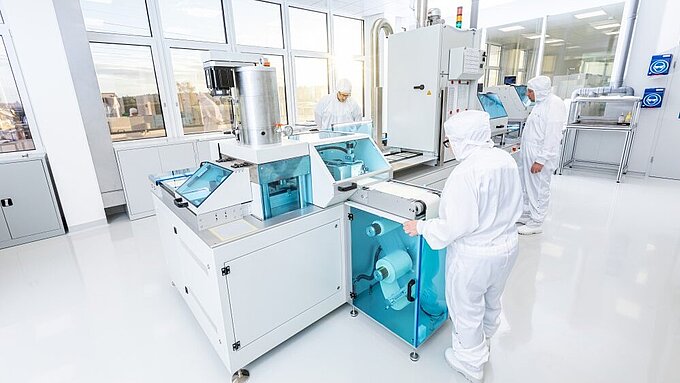 PI Ceramic Reinraum